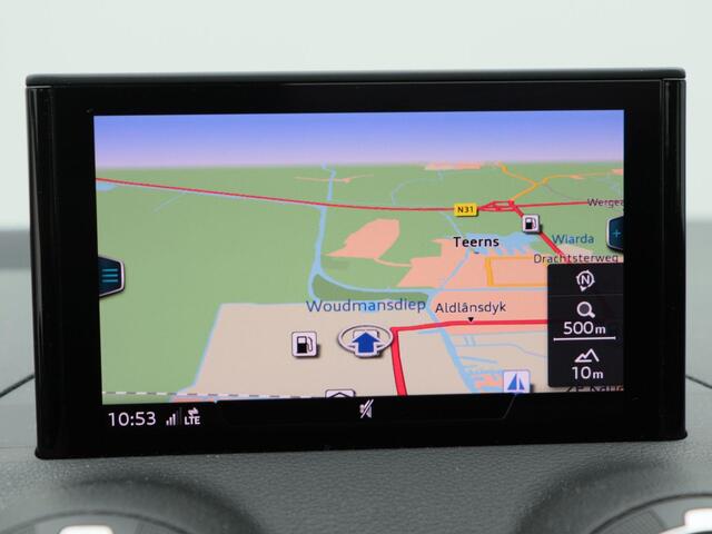 Audi Q2 30 TFSi 115 Pk epic | LED | Navigatie | CarPlay | Parkeersensoren | 17 Inch | 102.670 km!!