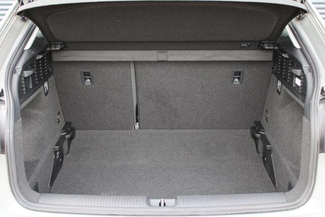 Audi Q2 35 TFSI Epic Panoramadak Full-Led Camera Navigatie Adaptive-Cruise