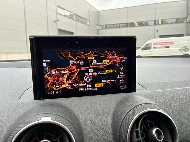 Audi Q2 35 TFSI 150pk S-tronic S Edition · Navigatie · P-Sensoren · Stoelverwarming · Cruise Control · 19'' Inch ·