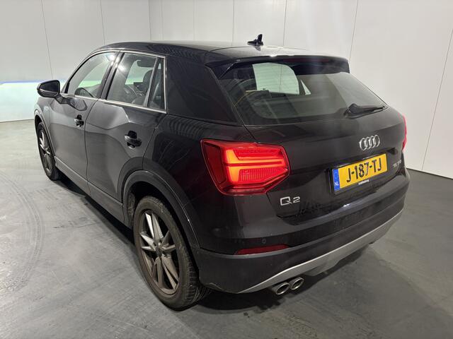 Audi Q2 35 TFSI CoD S-Line / AUTOMAAT/ 2X S-LINE/ 150 PK/ PARK.SENSOREN V+A/ CRUISE CONTROL/ STOEL VERWARM./ BLUETOOTH/ NAVI/ SPRAAK BEDIENING/ RADIO/ LED/ CLIMA/ ISOFIX/ 18'' LMV