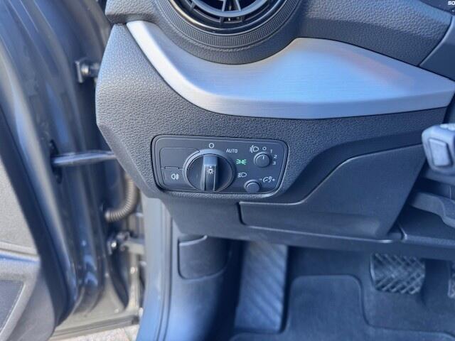 Audi Q2 1.4 TFSI S-Line 150pk Design Automaat. Stoelverw.