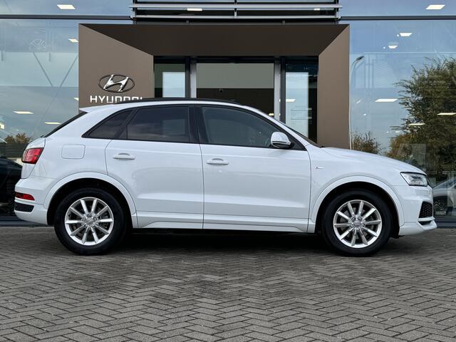 Audi Q3 1.4 TFSI CoD Sport Advance Sport Panoramadak | Half leder