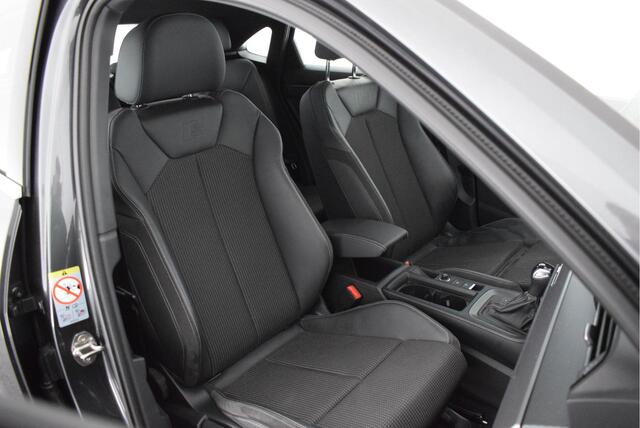 Audi Q3 Sportback 35 TFSI 150pk S-Tronic 2x S-Line Trekhaak Camera Led Virtual Cockpit Navigatie