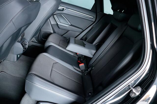 Audi Q3 40(2.0)TFSI S-LINE QUATTRO PANO/DIGI DASH/CAMERA/LED/NAVI/CARPLAY/CRUISE/BLINDSPOT/LANE ASSIST/LMV 18''