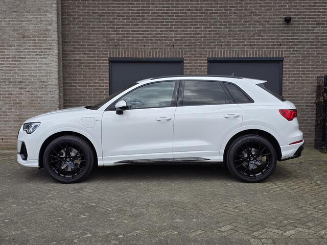 Audi Q3 45 TFSI e S edition PLUG IN HYBRID S-LINE AUT VIRTUAL COCKPIT 245 PK LED STOELVERWARMING ADAPTIVE CRUISE CONTROL AFGEVLAKT STUURWIEL