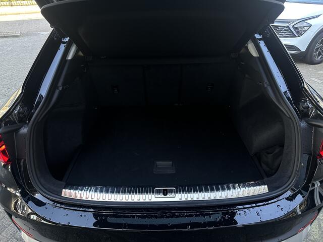 Audi Q3 Sportback 35 TFSI S Line Edition Stoelverwarming/Camera/Navi/Apple Carplay/Android.