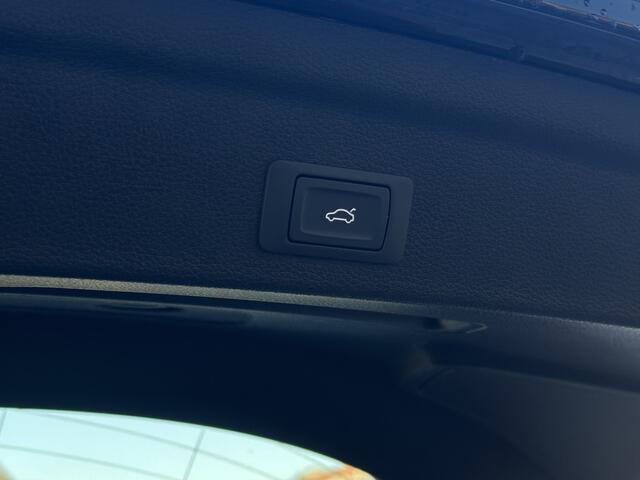 Audi Q3 Sportback 35 TFSI S Line Edition Stoelverwarming/Camera/Navi/Apple Carplay/Android.