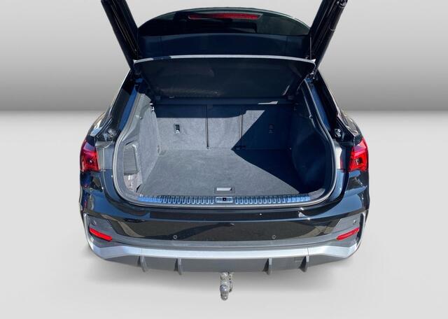 Audi Q3 Sportback 45 TFSI e S Line 245 PK ACC Panoramadak Trekhaak Virtual Cockpit Stoelverwarming 19 Inch