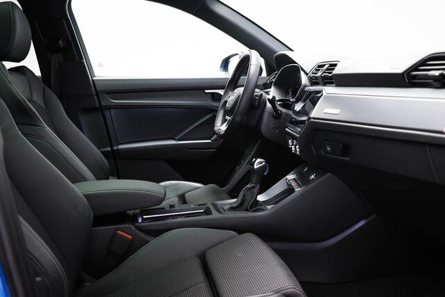 Audi Q3 35 TFSI S-Line edition | VIRTUAL COCKPIT GROOT | PANORAMADAK | DAB | APPLE | TREKHAAK