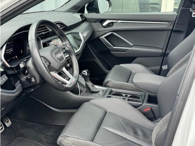 Audi Q3 Sportback 35 TFSI S Edition S line apple carplay