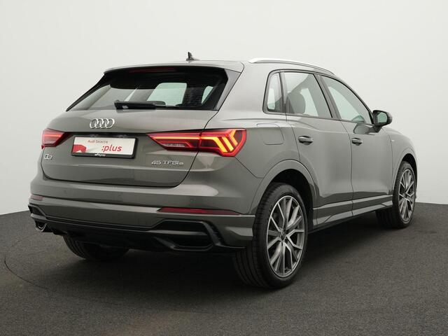 Audi Q3 S edition 45 TFSI e 180 kW / 245 pk S-tronic | Camera | Leder | Standkachel | 20 inch
