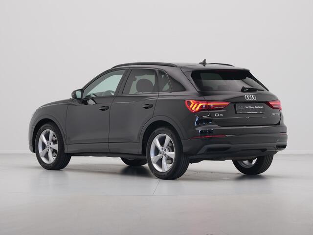 Audi Q3 35 TFSI 150pk S-Line Navigatie Side Assist Stoelverwarming Sportstoelen