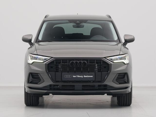 Audi Q3 35 TFSI 150 pk S-Tronic Advanced edition Navi Side Assist Stoelverwarming Trekhaak Carplay