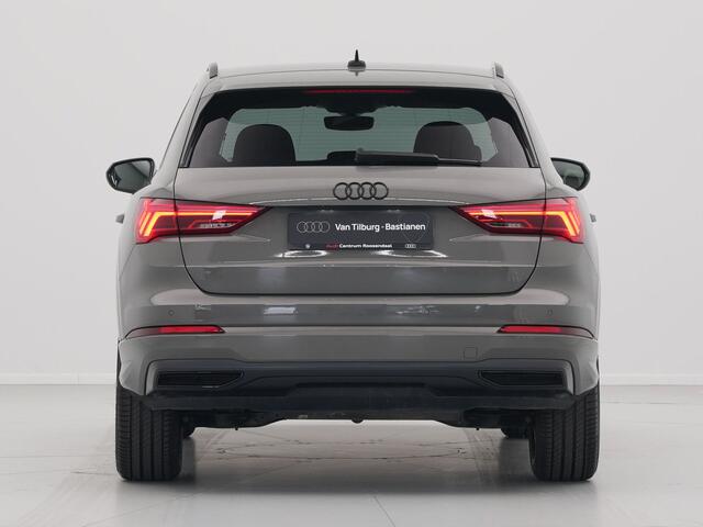 Audi Q3 35 TFSI 150 pk S-Tronic Advanced edition Navi Side Assist Stoelverwarming Trekhaak Carplay