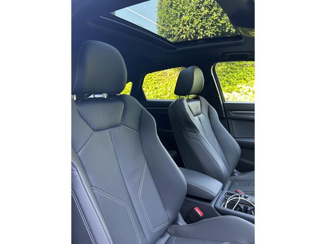 Audi Q3 Sportback 35 TFSI S Edition Panorama dak..Sportleder