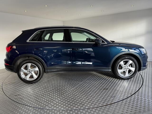 Audi Q3 35 TFSI Pro Line business, Panoramadak, Stoelverwarming