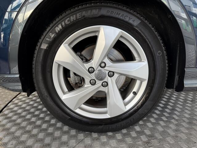 Audi Q3 35 TFSI Pro Line business, Panoramadak, Stoelverwarming