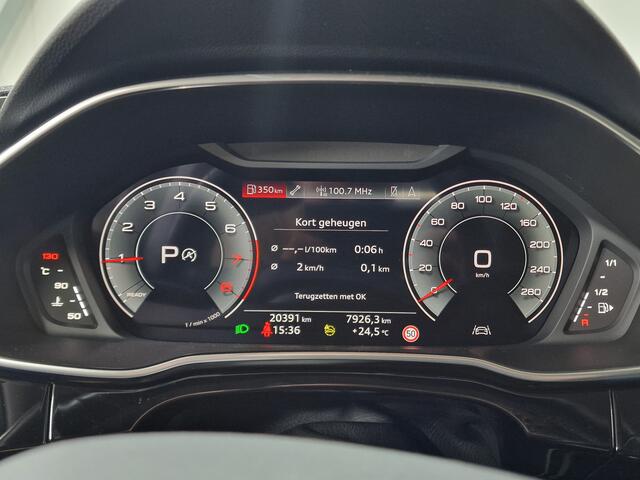 Audi Q3 35 TFSI 150pk S-Tronic S-Line | Camera | Leder/alcantara, Cruise control