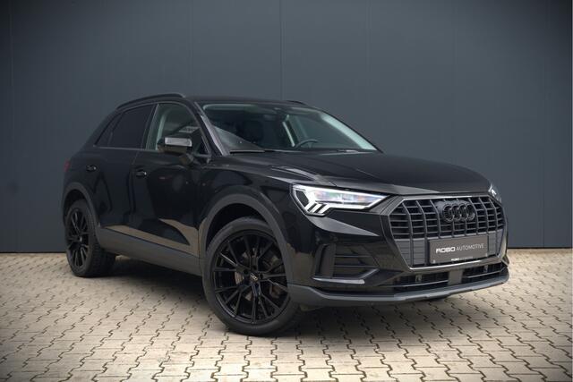 Audi Q3 45 TFSI e Advanced edition | Navigatie | Stoelverwarming | Parkeersensoren | Black Edition | Adaptive Cruise Control | DAB | Apple Carplay | Automaat | Digital Dash | LED | Elektrische Achterklep | Dodehoekdetectie