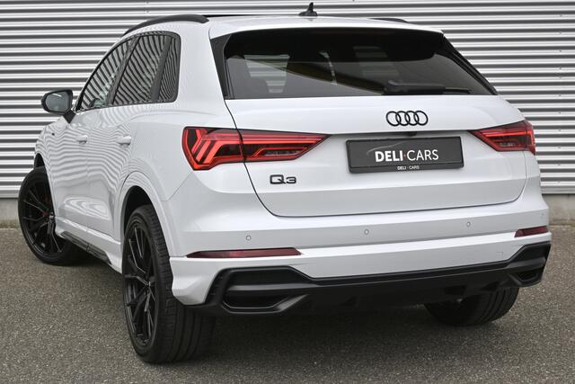 Audi Q3 35 TFSI S-Line edition Trekhaak | Apple-carplay | Virtual | Pano