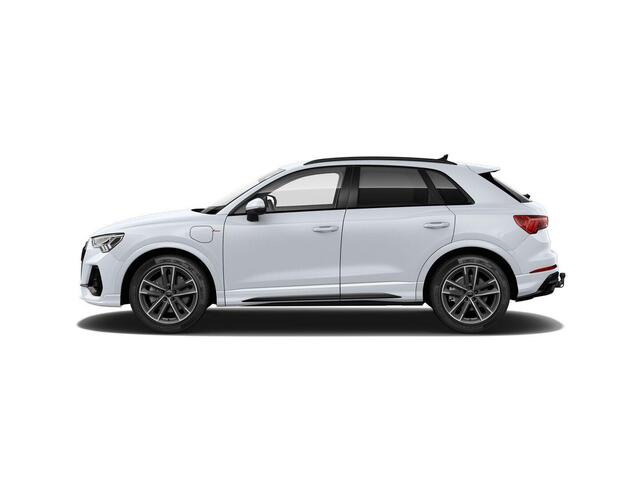 Audi Q3 45 TFSI e S edition 245pk | komt eind juli binnen | Parkeercamera | Trekhaak | 19 inch lichtmetalen velgen | Verwambare voorstoelen