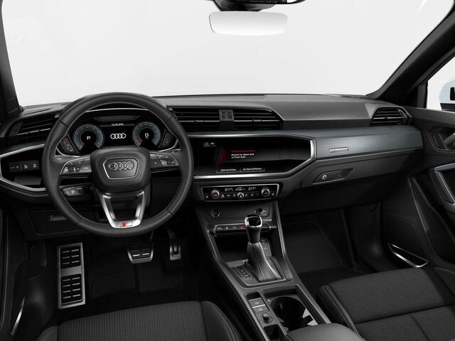 Audi Q3 45 TFSI e S edition 245pk | komt eind juli binnen | Parkeercamera | Trekhaak | 19 inch lichtmetalen velgen | Verwambare voorstoelen