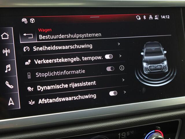 Audi Q3 Sportback 35 TFSI/150PK S Line · Drive select · Leder/Alcantara · Stoelverwarming · Garantie tot oktober 2029 of 100000km.