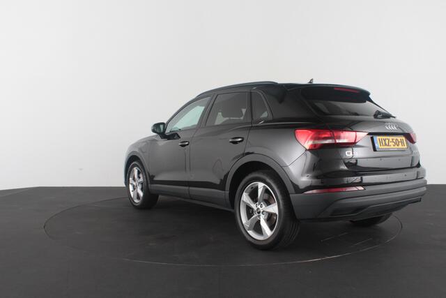 Audi Q3 45 TFSI e edition > 245pk/Leer/19inch/keyless/Stoelverwarming/Plug in-hybride...