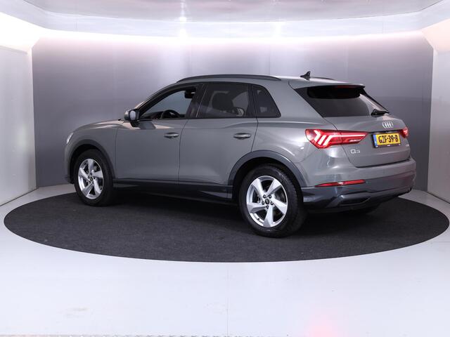 Audi Q3 Sportback 35 TFSI Advanced Edition 150 pk S-tronic | Verlengde garantie | Navigatie | Parkeersensoren (Park assist) | Achteruitrijcamera | LED koplampen | Stoelverwarming |