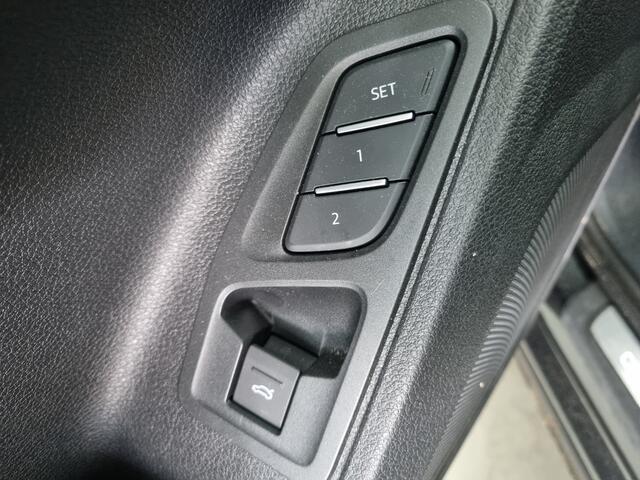 Audi Q3 35 TFSI S edition | Navi | Camera | Stoelverwarming |