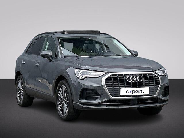 Audi Q3 45 TFSI e Business Edition 245 pk S-tronic | Navigatie | Panoramadak | Parkeersensoren | Achteruitrijcamera | Adaptieve cruise control | LED koplampen |