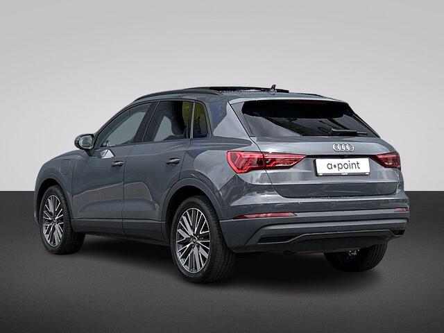 Audi Q3 45 TFSI e Business Edition 245 pk S-tronic | Navigatie | Panoramadak | Parkeersensoren | Achteruitrijcamera | Adaptieve cruise control | LED koplampen |