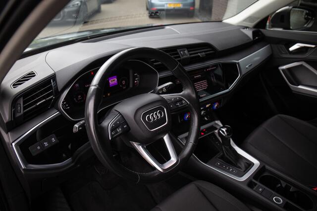 Audi Q3 35 TFSI Business Edition ,Stoelverwarming, Virtual Cockpit, Adap. cruise, Regensensor