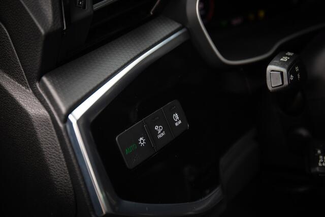 Audi Q3 35 TFSI Business Edition ,Stoelverwarming, Virtual Cockpit, Adap. cruise, Regensensor