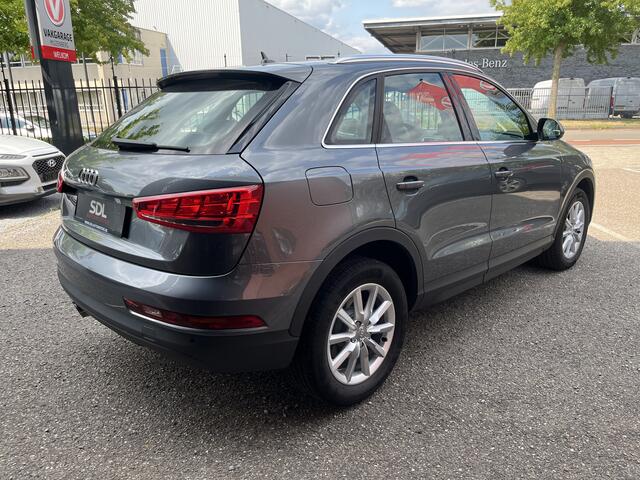 Audi Q3 1.4 TFSI CoD Pro Line // LED // LEDER // NAVI // CLIMA // CRUISE // PDC // STOELVERWARMING //