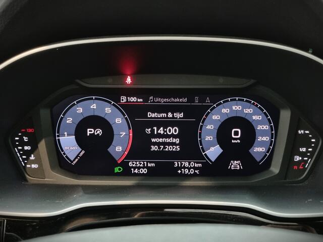 Audi Q3 40 TFSI quattro S Line Pro Line S | 190 PK | Panoramadak | Matrix Led | Stoelverwarming | Leer | Dode Hoek | Automaat | BTW | Black Edition | Cruise Control | Virtual | Navigatie | Dealer Onderhouden |