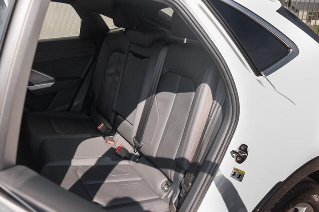 Audi Q3 1.5 TFSI, Carpley, Leder, LED