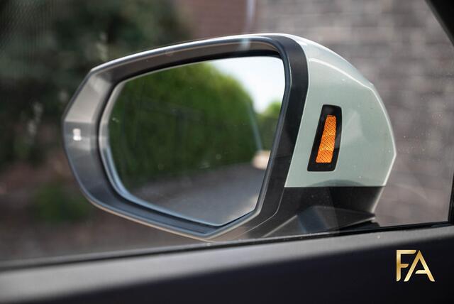 Audi Q3 Sportback 45 TFSI e S Edition S Line|19Inch|Tauzilver|Ambienteverlichting|