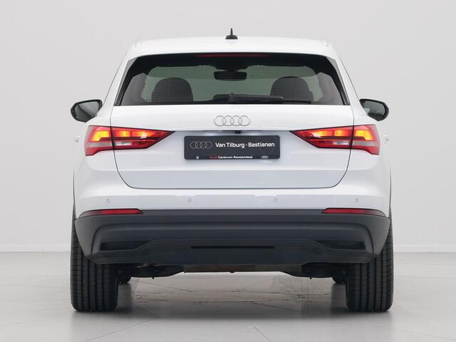 Audi Q3 45 TFSI e 245pk S-Tronic edition Navi Camera Stoelverwarming Carplay Side Assist