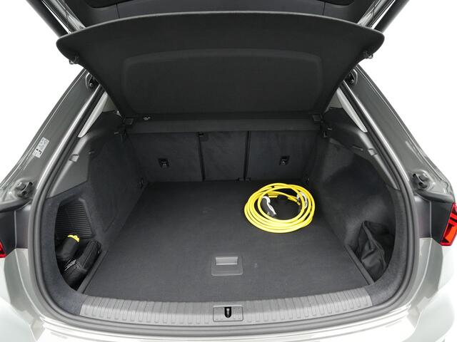 Audi Q3 45 TFSI e 245 pk S-tronic Advanced edition Navigatie Camera DAB Trekhaak 15