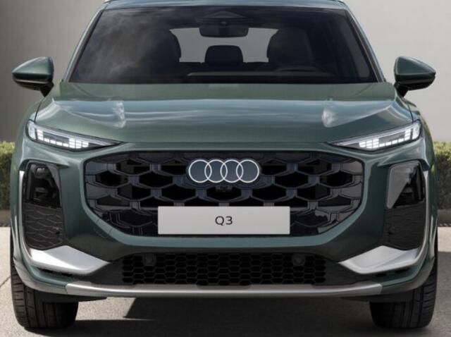 Audi Q3 S edition e-hybrid | 272 PK Hatchback | 19 inch | Privacyglas | Trekhaak | Matrix Led |