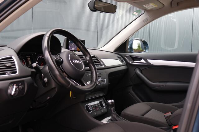 Audi Q3 1.4 TFSI S-Line Automaat | 150pk | Adrenalin | Apple Carplay / Android Auto | Trekhaak Wegklapbaar | Climate Control