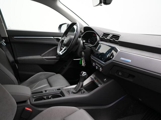 Audi Q3 Sportback 45 TFSI e S Line Plug In Hybrid 245pk Dealer O.H PHEV | Adaptive Cruise | Alcantara Sportstoelen Verwarmd | Bluetooth | Lane Assist | Blis | Sfeerverlichting | Navigatie | Virtual | DAB | 20"LM |