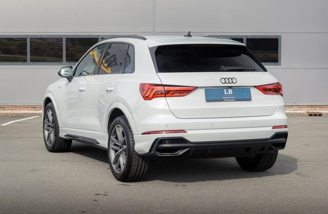 Audi Q3 35 TFSI, S-line, Black pakket