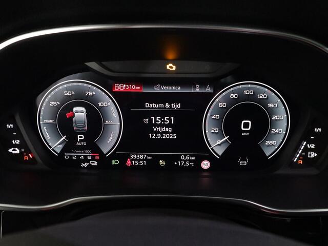 Audi Q3 Sportback 45 TFSI e S Edition 245 pk S-tronic | Navigatie | Panoramadak | Parkeersensoren | Achteruitrijcamera | Adaptieve cruise control | Lichtmetalen velgen 20" | S-Line |