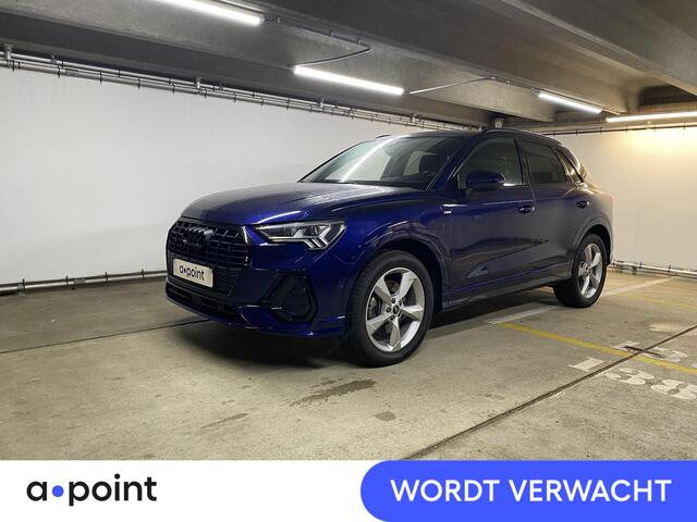 Audi Q3 45 TFSI e S edition 245 pk S-tronic | Navigatie | Parkeersensoren (Park assist) | Achteruitrijcamera | Adaptieve cruise control | Lederen bekleding | Elektr. voorstoelen | S-Line |