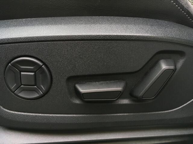 Audi Q3 Sportback 45 TFSIe S-line Matrix Pano 360 cam Memory seats