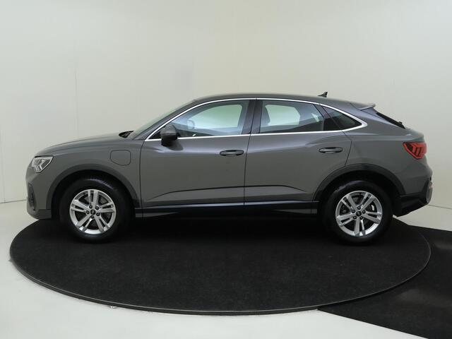 Audi Q3 Sportback 45 TFSI e Advanced Edition | Trekhaak | Stoelverwarming | Achteruitrijcamera | CarPlay | Adaptieve cruise control | Elektrische achterklep | Virtual cockpit |