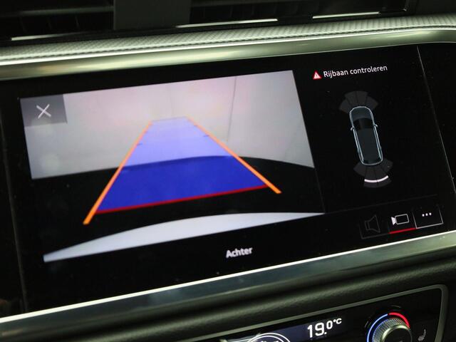 Audi Q3 40 TFSI 190pk quattro S Line · Apple/Android · Leder/stof · Camera + Parkeersensoren · Garantie tot januari 2028 of 100000