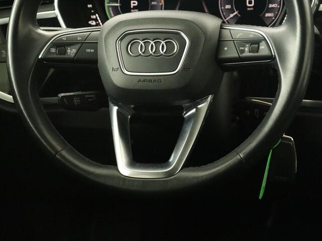Audi Q3 45 TFSI e S edition | Stoelverwarming | Adaptive cruise | Virtual Cockpit | Half leder | Camera | Carplay | Sportstoelen | Navigatie | Full LED | PHEV | Plug In